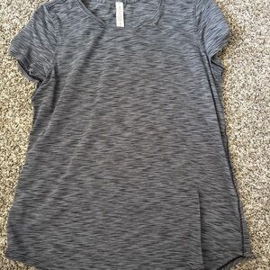 Lululemon Athletica Gray Fitted Short Sleeve Tee